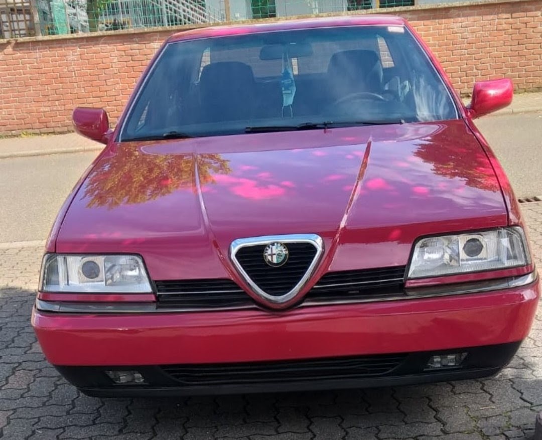 Alfa Romeo 164